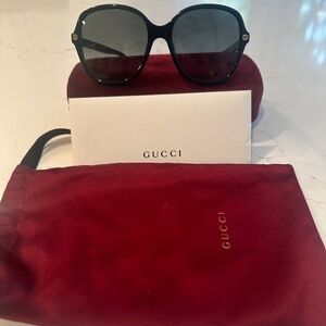Gucci over sized sunglasses